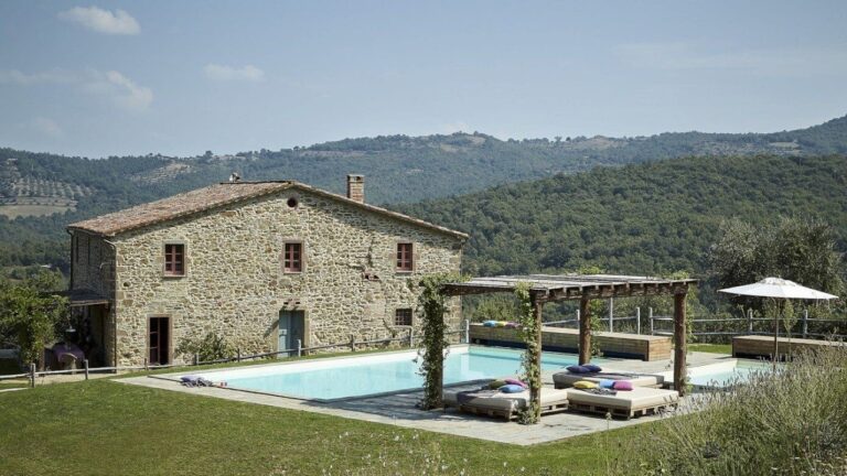 Discover the Ultimate Umbria Lifestyle Retreat: A Luxurious Country Resort
